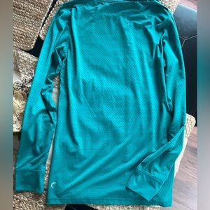 Zyia Active chill long sleeve shirt